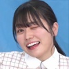 丹生明里の舌出し