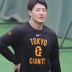 【巨人】左肘じん帯損傷の岡本和真がトレーニング　打撃練習再開見通しは７月末予定