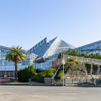 【鶴見区】鶴見緑地のトイレ14か所を改修工事してる。3月31日まで