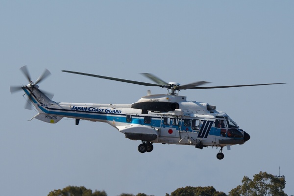 海上保安庁 スーパーピューマ AS332L1 SUPER PUMA 1/72 Amazon | フランス軍 ヘリコプター 模型 完成品 1/72 スーパー