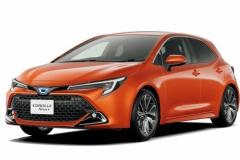 トヨタ「カローラ」「カローラ ツーリング」「カローラ スポーツ」一部改良でハイブリッド車に一本化