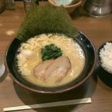 『一刀家茅場町店 豚骨醤油ラーメン』の画像