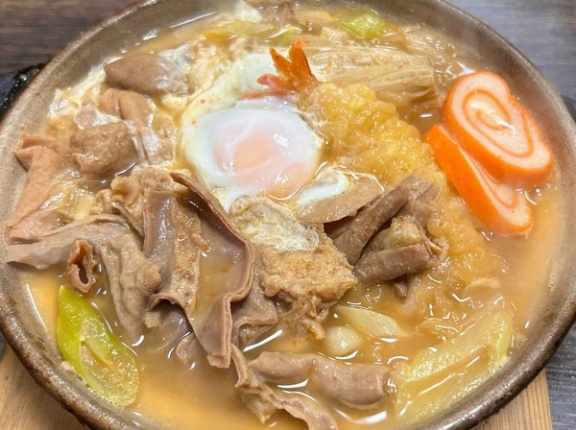 人気番組『坂上&指原のつぶれない店』に富山の『絶品もつ煮込みうどん』が登場！？6月14日19:00〜放送。
