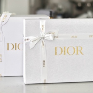 CHANELの超限定！ポーチ付きホリデーセット、今年こそは！ : Marriage