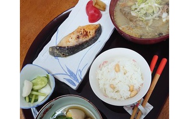 『まちなかカフェ食堂でランチ』の画像