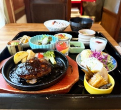 ふるカフェ カマクラヤ　【清水町御影】