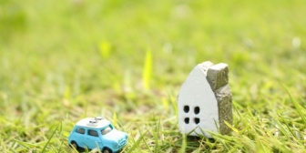 【家を建てる予定】東西に長い土地で、ほぼ長方形の土地で道路は西側のみの140坪。←東に寄せるか西に寄せるか決まらないんだが…