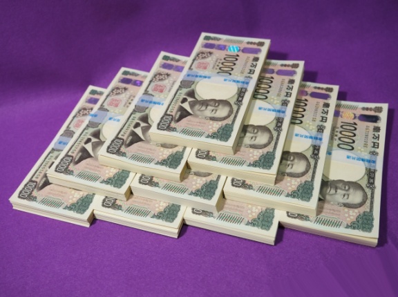 28歳で年収800万円 10年後に1億円の資産を目指すには？