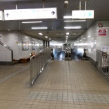 『瓦町駅(琴電) 志度線連絡通路の動く歩道(水平型ｴｽｶﾚｰﾀｰ)は2基あります』の画像