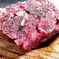 転載・肉を食べないとホモサピエンスにはなれなかった　人類はなぜ肉食を選んだか？