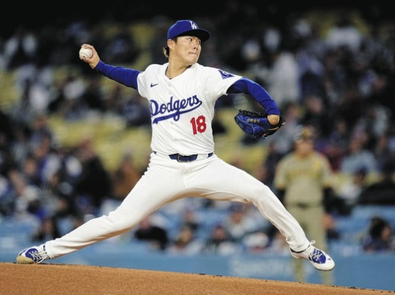 山本由伸、ドジャースファンから叩かれる「水原一平と一緒に窃盗罪で監獄へ入れ」「週一なら結果出せ」