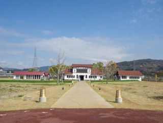 安満遺跡公園がある場所に以前あったのはなに？【たかつきクイズ】