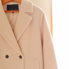 きれいめ冬コートとマフラーの組み合わせ（PR含む）