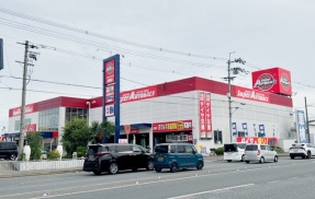 170号線ぞい大塚町のスーパーオートバックスの駐車場にセルフ洗車場つくってる。11月オープン予定