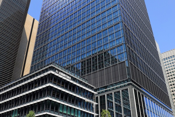 日本興業銀行百年史 小説 日本興業銀行（1）』（高杉 良）｜講談社