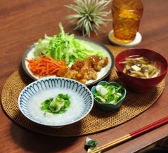 七草がゆならぬ一草がゆの晩ごはんと冷蔵庫整理の晩ごはん～再び静けさが戻ってきました～