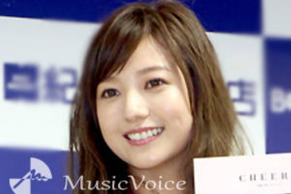 伊藤千晃 大胆イメチェン髪バッサリ オン眉 ショートボブに反響の声 みんみん芸速 W 伊藤千晃 大胆イメチェン髪バッサリ オン眉 ショートボブに反響の声 みんみん芸速 W