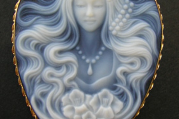 イタリア発のカメオとサンゴのオンラインショップ