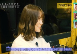 【画像】山崎怜奈が中々いい位置に居て草生えてるやつwwwwwwww