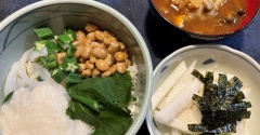 暑さのせい？＆簡単丼