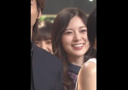 プロだなｗ 白石麻衣×齋藤飛鳥、一瞬もモノにする笑顔＆それを見逃さない乃木ヲタｗｗｗ