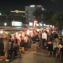 海外「全てが1台の屋台に収まってるのが凄いな！」福岡名物・屋台の設営風景を見た海外の反応