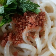 お腹の調子。と、キウイの三角チャーム作りました。