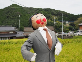2025　今年もユニークな案山子がズラリ！「鬼木棚田まつり」（東彼波佐見町）