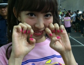 【画像】無修正のAKB小嶋さんをご覧ください