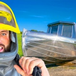 『ボロボロになってた古いボートを修理して生き返らせてみた』の画像