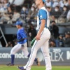 上原健太、３回１／３で降板　投手の大貫に押し出し四球など２失点