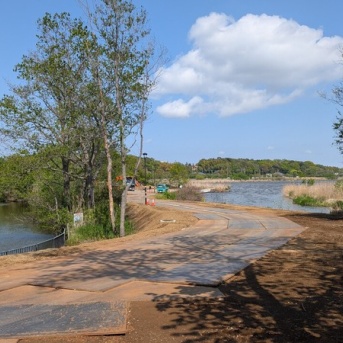 手賀沼の入り口にある「北柏ふるさと公園」のウッドデッキの工事状況（2026年4月16日）