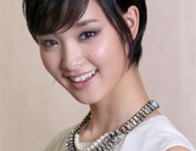 剛力彩芽、能年玲奈　芸能界ショートカット、モテモテのワケ