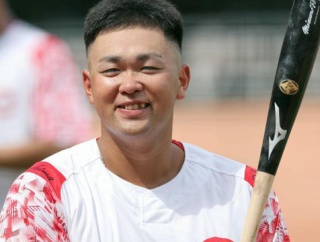 【悲報】カープ林晃汰、懲罰交代。新井監督(鬼フォルム)「チャンスは多くない」