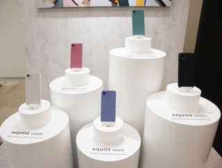 シャープの未発表なeSIM対応機種「SH-M34」はエントリースマホ「AQUOS wish5s」に！Google Play対応製品に登録。廉価版か