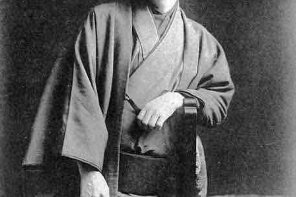 三毛猫と本があれば人生は上々 泉鏡花