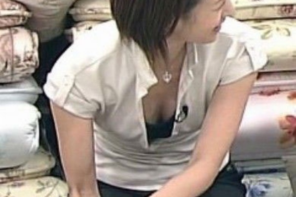 女子アナ画像 胸チラ パンチラ 胸チラ 女子アナ画像 胸チラ パンチラ 胸チラ