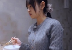 【朗報】森平麗心、ニット膨らみがすごいことに