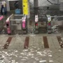 ゲリラ豪雨で東京の地下鉄浸水 → 動画を見た外国人が衝撃「なぜ地面が丸見えなんだ…」