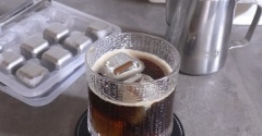  お酒やコーヒー好きの父に贈りたい…溶けない氷「ビアキューブ」が想像以上によかった［PR］
