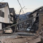 【画像】「能登半島地震後、2年ぶりに我が家に帰ってきたけど、家の前の景色が驚くほど激変してる」パシャッ　→　4Mの隆起で巨大な◯◯が出現…ここまで別物になるのか