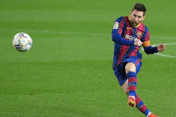 称賛 すげぇぇぇ メッシ レコードブレイカー 破る記録がなくなりつつある Jリーグまるわかり まとめkickoff