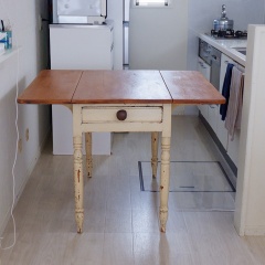 キッチンの風景が変わりました｜アンティーク作業台