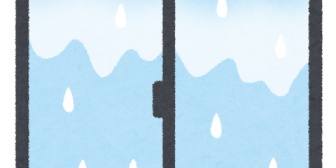 雪が降るほどの寒さで結露がひどい。新築の窓に安物を使ったのは失敗だった。