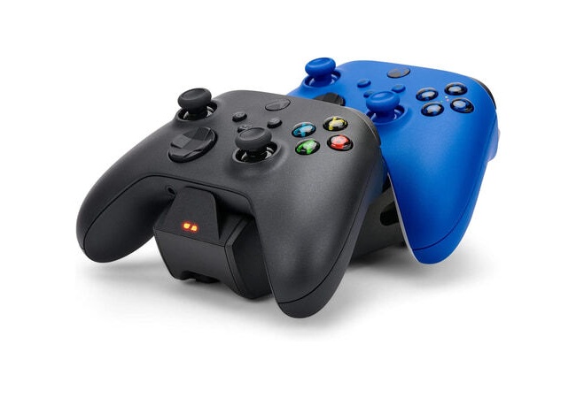 XBOX公式のコントローラー充電スタンドを発売　→　一瞬で完売