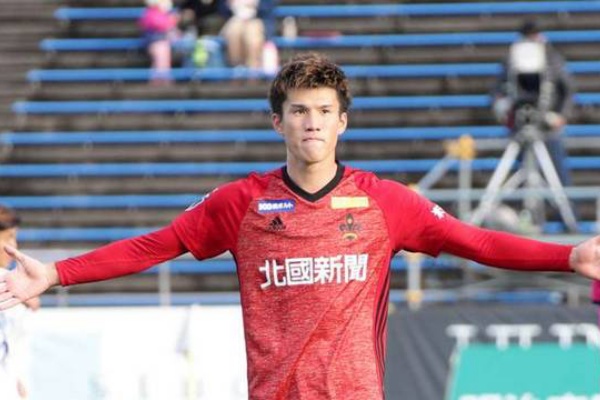 ツエーゲン金沢fw加藤陸次樹 セレッソ大阪に完全移籍 1年間という短い時間でしたが ありがとうございました サッカータイム