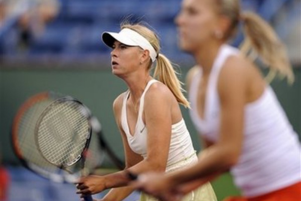 マリア シャラポワ ダブルスで復帰も敗戦 Bnpパリバ オープン マリア シャラポワ 写真動画