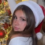 アメリカの元子役女性「うっふ～ん18歳になったら脱ぐわよ～ん」→1日で4億円を稼ぐ