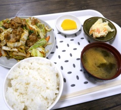 大衆食堂　つるちゃん　〜　豚のスタミナ焼き定食