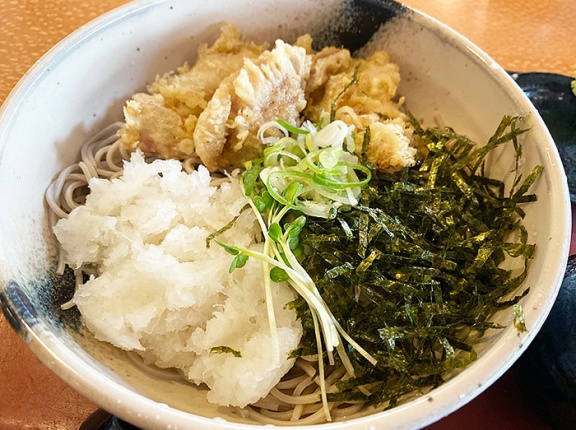 夜はもうTシャツ1枚じゃ寒くて出歩けないから！函館市花園町「味の花園」